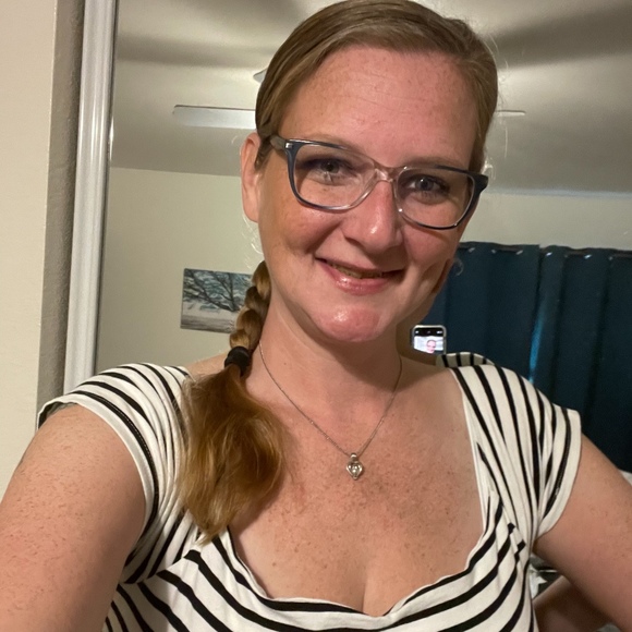 Meet your Posher, Meagan - Picture 1 of 1